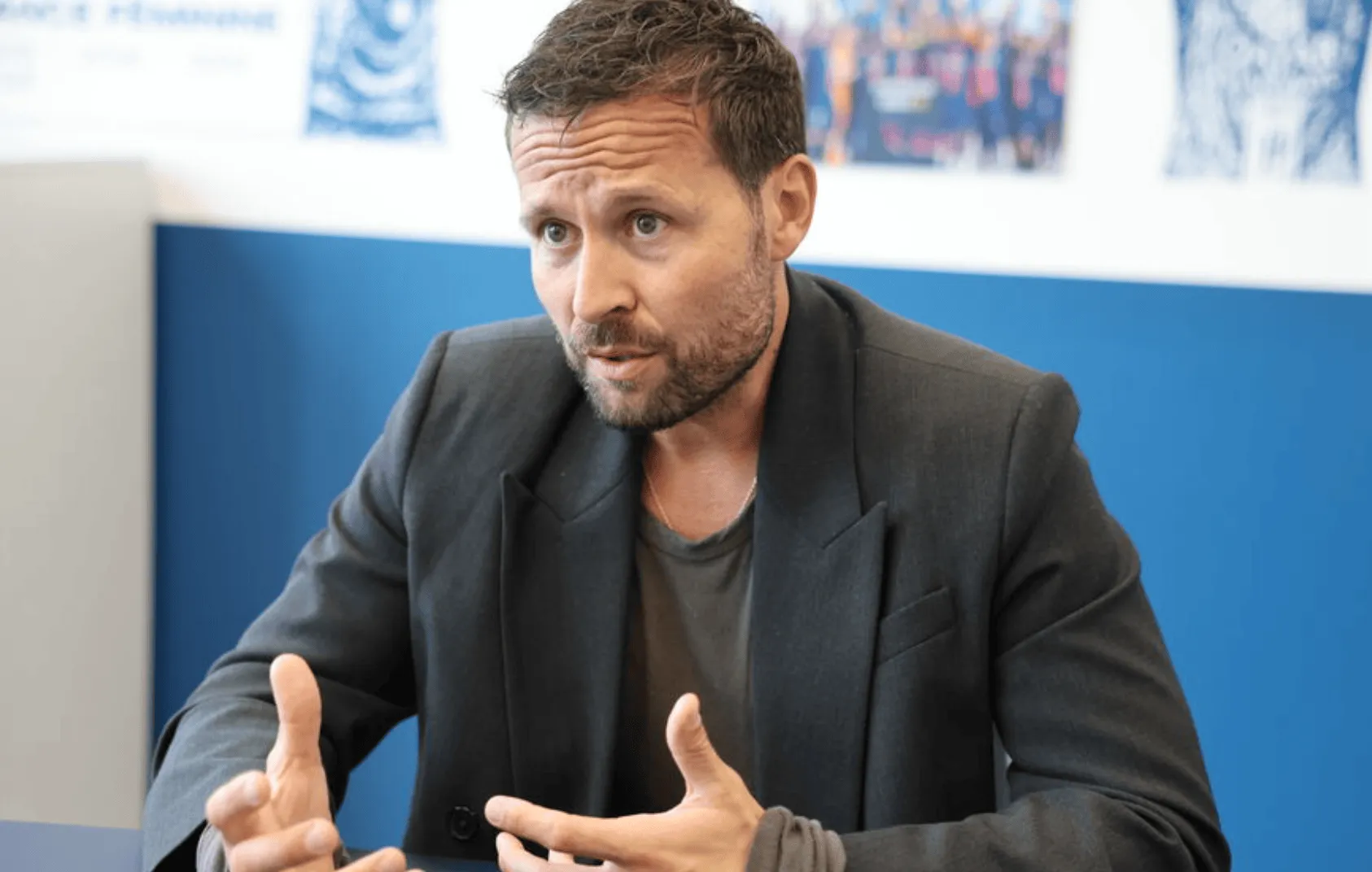 乐鱼电竞官网-卡巴耶：恩里克与青训交流多；年轻球员离开巴黎因耐心不够