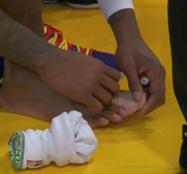 乐鱼电竞-首秀便意外伤退 德拉蒙德脚指甲脱落归期不定